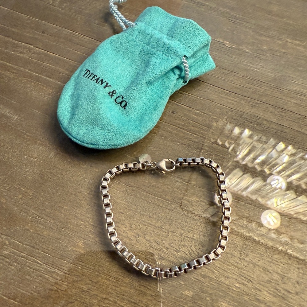 Tiffany & Co. Silver Chain Bracelet with Teal Pouch